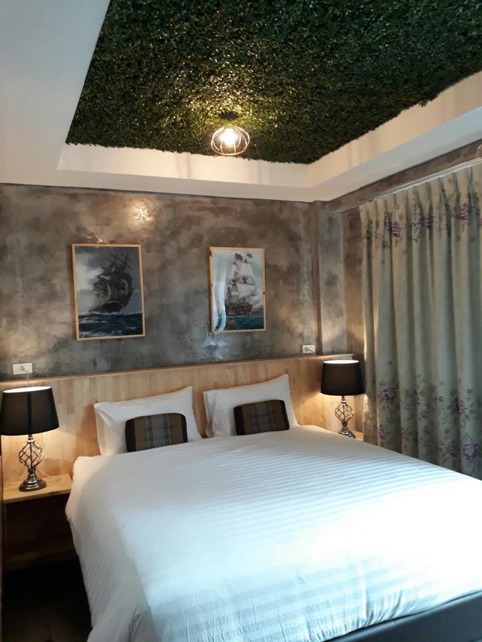 King Kong Hostel At Krabi Exterior photo