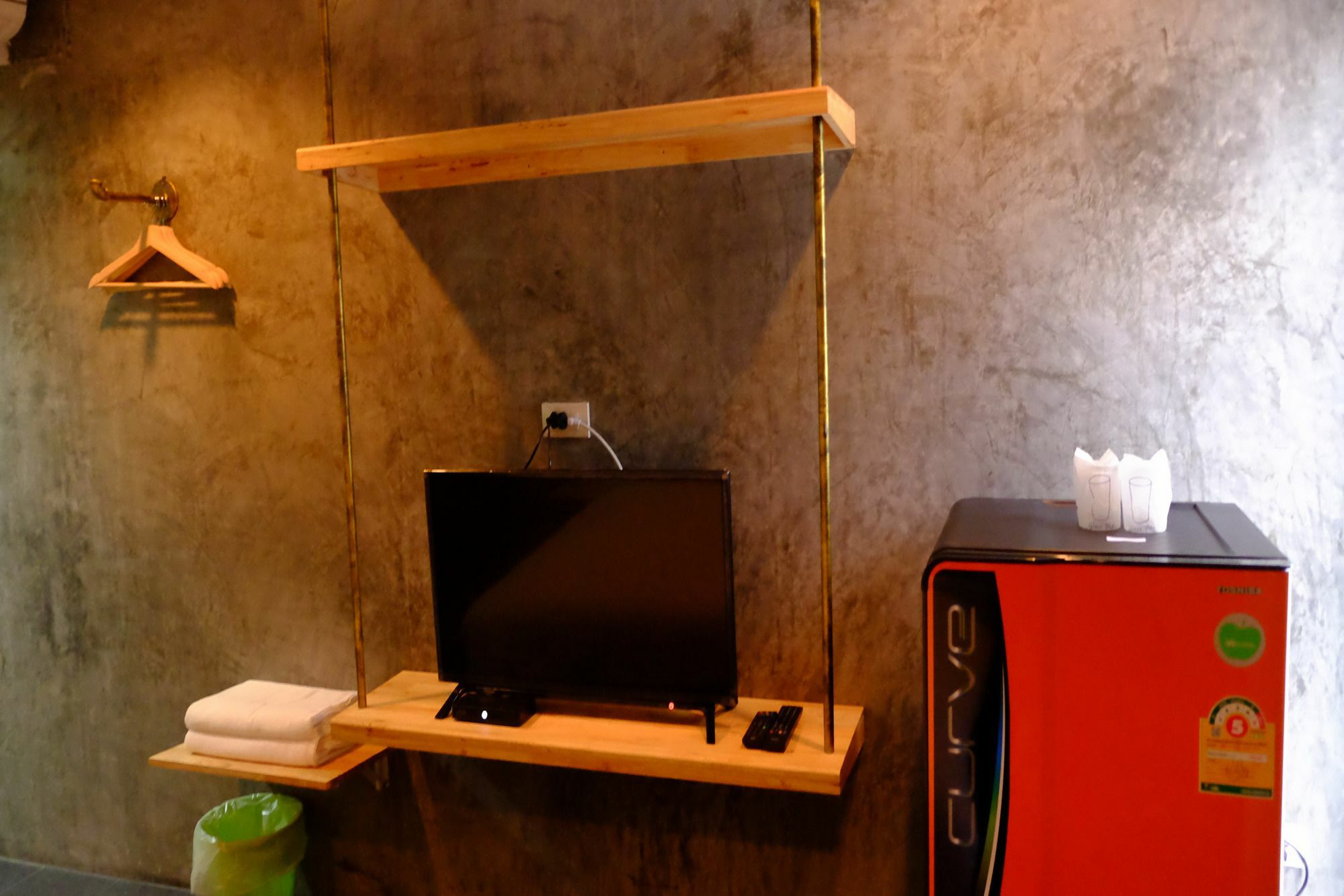 King Kong Hostel At Krabi Exterior photo